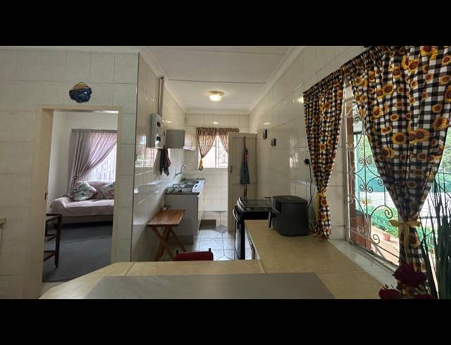 3 BEDROOM HOUSE FOR SALE IN SOUTH CREST